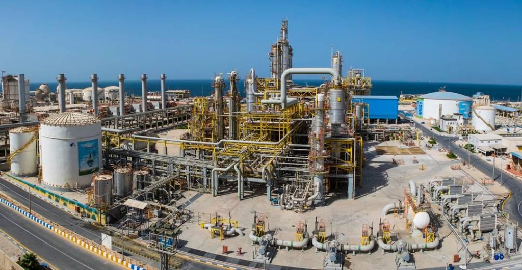 روابط عمومی شرکت پتروشیمی مروارید از آغاز تعمیرات اساسی واحد اتیلن گلایکول (MEG) این شرکت با محوریت بارگذاری کاتالیست اتیلن اکساید و اجرای عملیات‌های فنی برنامه‌ریزی‌شده خبر داد.