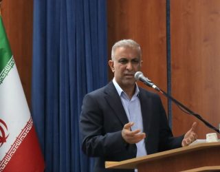 فارس به حالت آماده باش درآمد