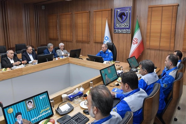 به گزارش بازار اصناف آنلاین به نقل از ایکوپرس: یوسف الهی‌شکیب با اشاره به تدوین برنامه توسعه محصولات بر پایه سیاست‌گذاری‌ها و مطالعات بازار، تصریح کرد: این برنامه طی دو ماه آینده در اختیار قطعه‌سازان قرار خواهد گرفت و با تمرکز بر روش‌های صحیح فروش و پای‌بندی به تعهدات مالی، تلاش می‌کنیم پرداخت‌ها به شکل عادلانه انجام شود تا هر دو طرف در مسیر همکاری بهترین دستاوردها را داشته باشند.