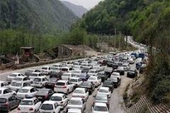 ترافیک سنگین در جاده‌های شمالی؛ محدودیت تردد در جاده چالوس از فردا