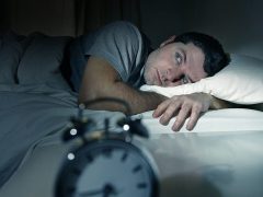 دریافت نور ناکافی در روز منجر به دیرتر خوابیدن می شود