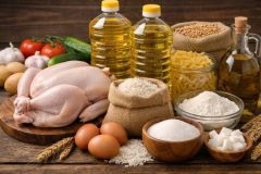 رفع مشکلات تأمین آرد و پرداخت مطالبات کالابرگ اصناف با جدیت پیگیری شود