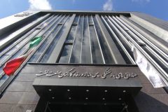 مدرسه پیرمردهای نفت علیه بازنشستگان نفت!